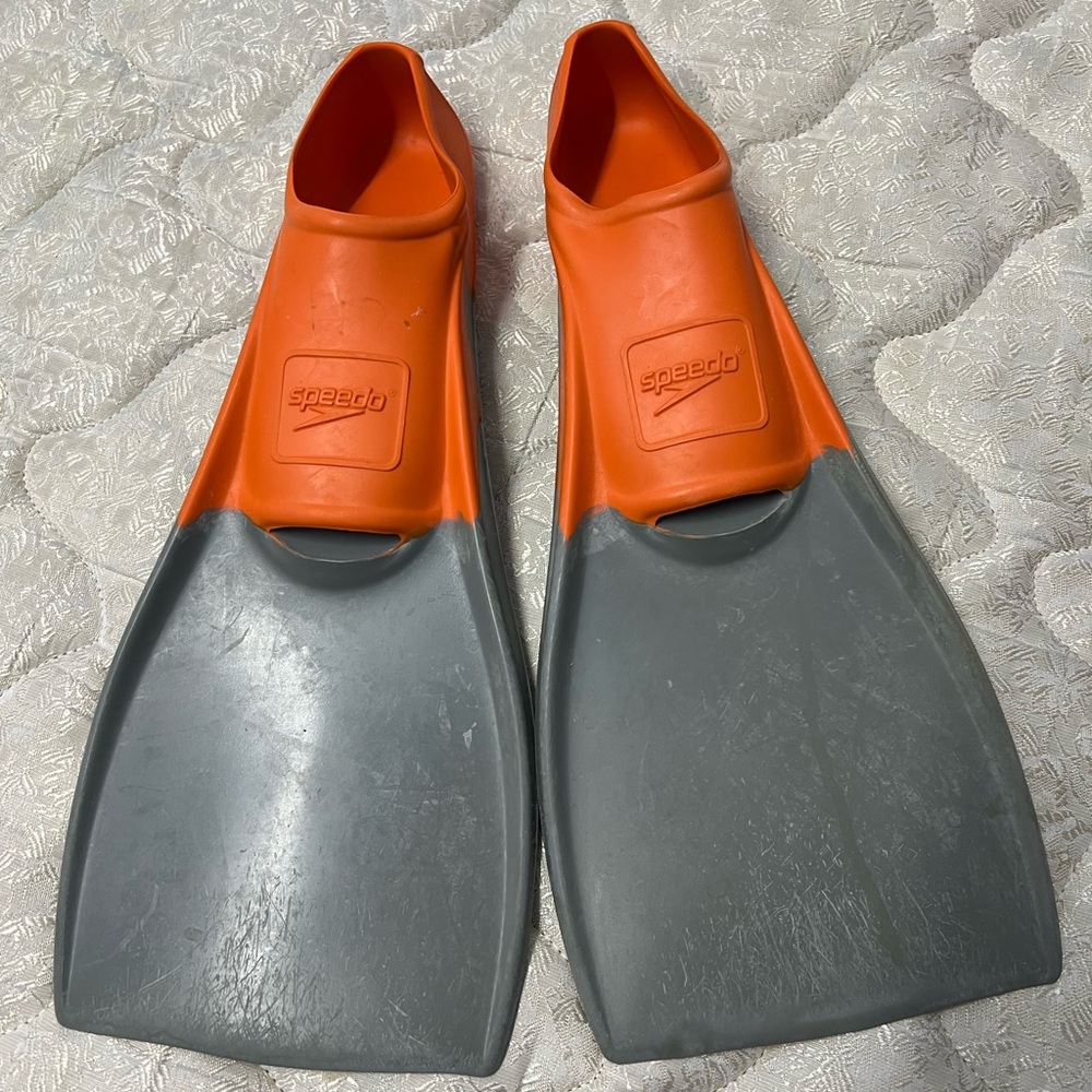 Speedo Orange and Gray Swim Fins